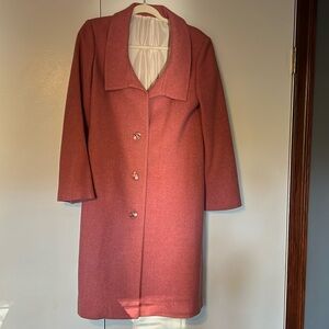 Pink wool vintage style wool coat. No labels. Size 10 in good condition